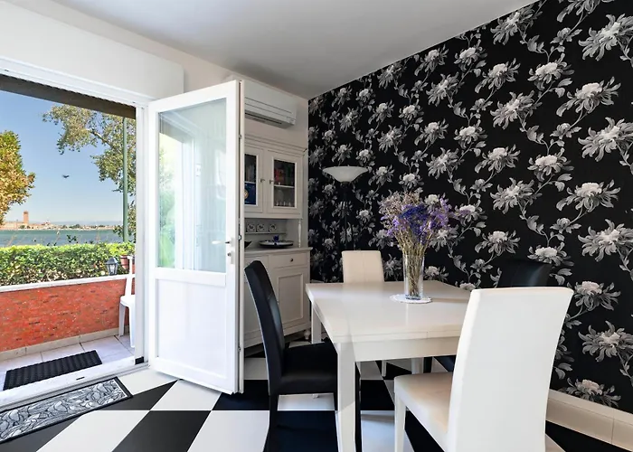 Bellavista Sanmarco Venice And Lagoon View